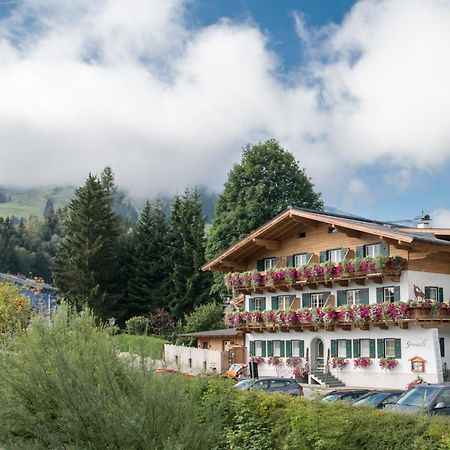 Gourmet-Hotel Gruenwald Леоганг Екстер'єр фото
