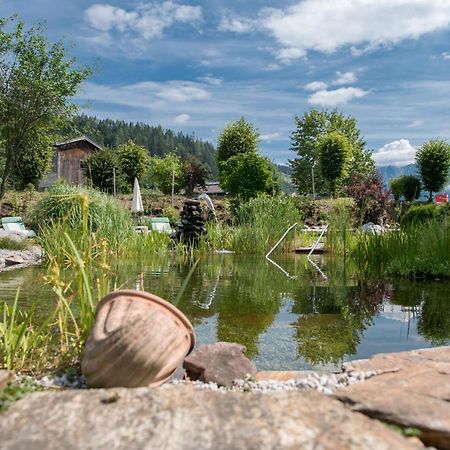 Gourmet-Hotel Gruenwald Леоганг Екстер'єр фото