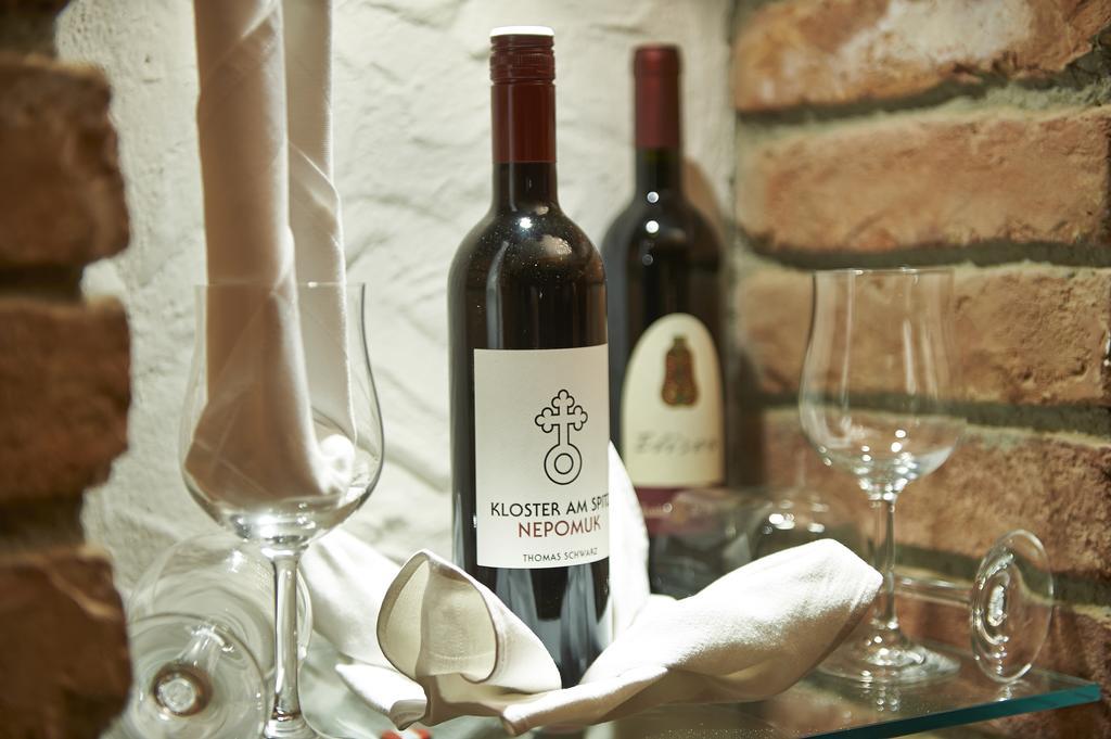 Gourmet-Hotel Gruenwald Леоганг Екстер'єр фото